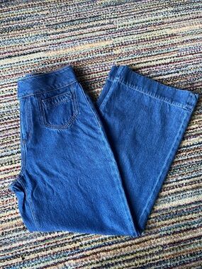 LOFT Wide-Leg High-Rise Jeans in Blue